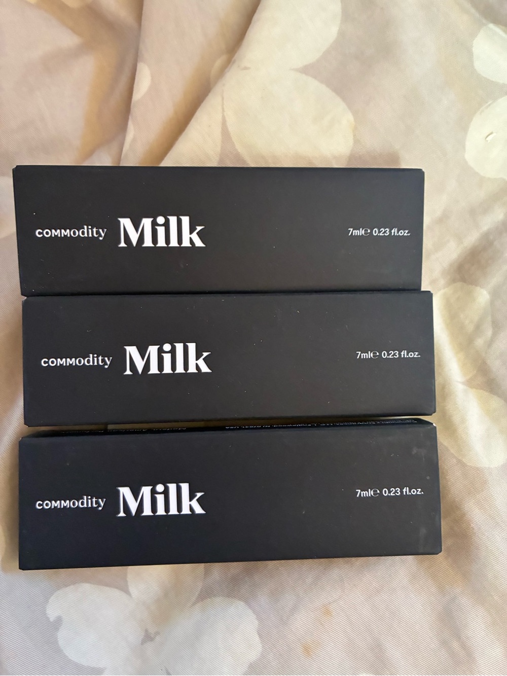3 X Commodity Milk Expressive Eáu de Pàrfum Travel Spray 7ml